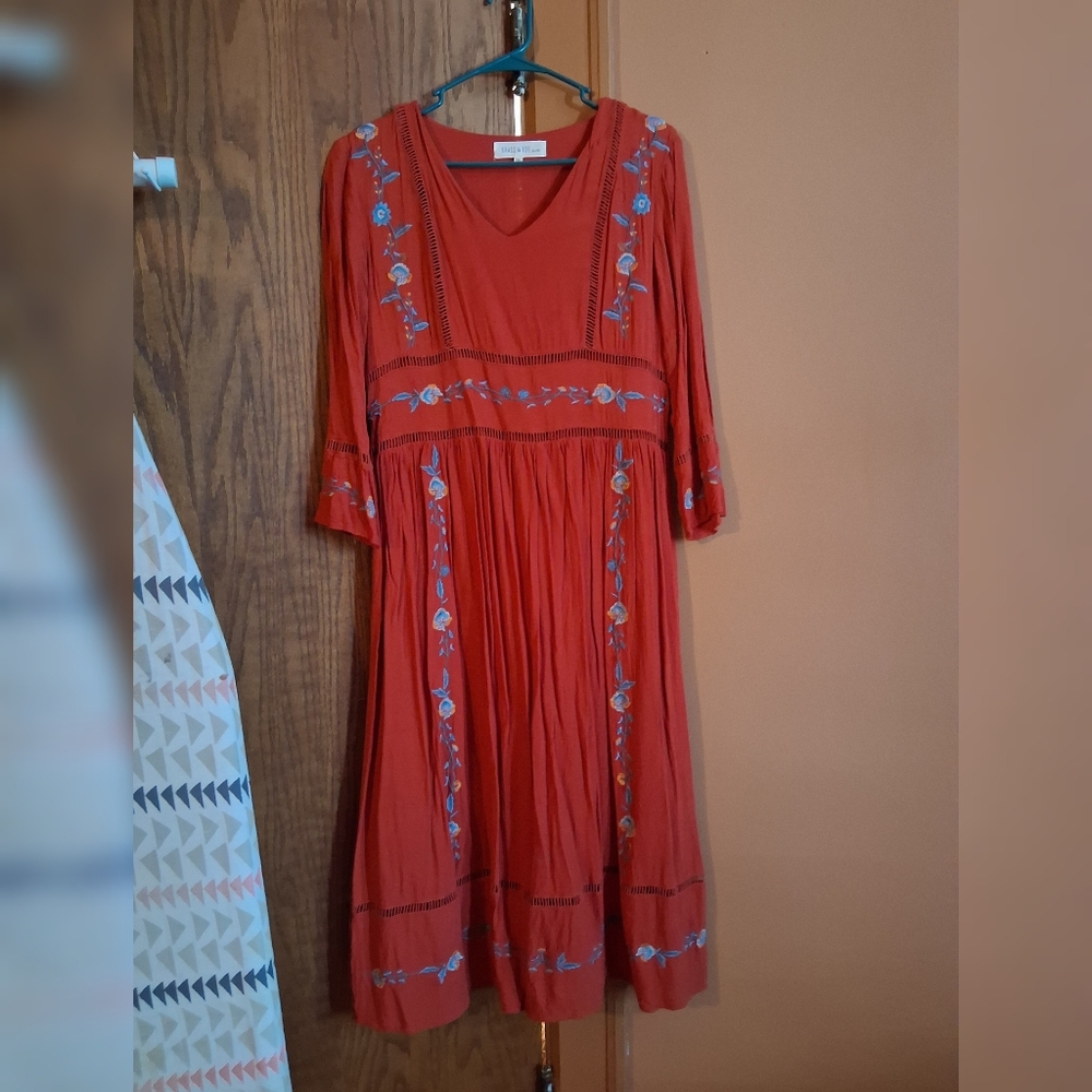 Women's Long Sleeve Embroidered Dress - Rust